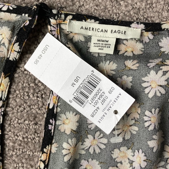 NWT American Eagle Daisy Romper - Picture 7 of 7